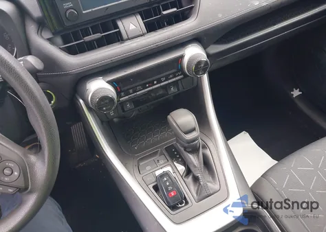 2019 Toyota Rav4 Xle z USA, uszkodzony, nr VIN 2T3W1RFVXKW006546